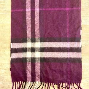 AUTHENTIC Burberry check cashmere scarf in purple
